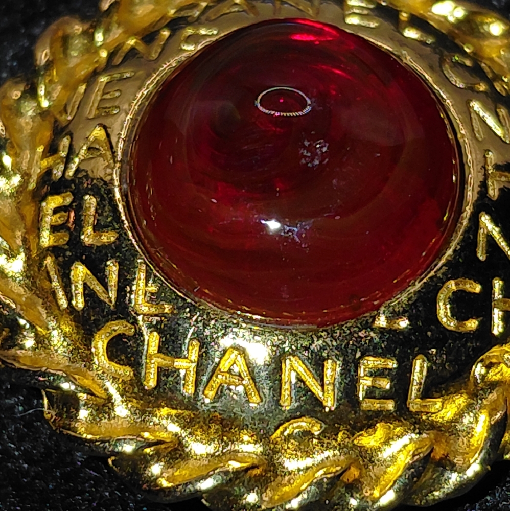 Chanel Vintage Gold plated Red Gripoix Earrings EVC! - Picture 3 of 8